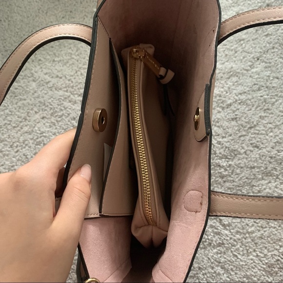 Steve Madden blush tote shoulder and bag inside - Picture 9 of 13